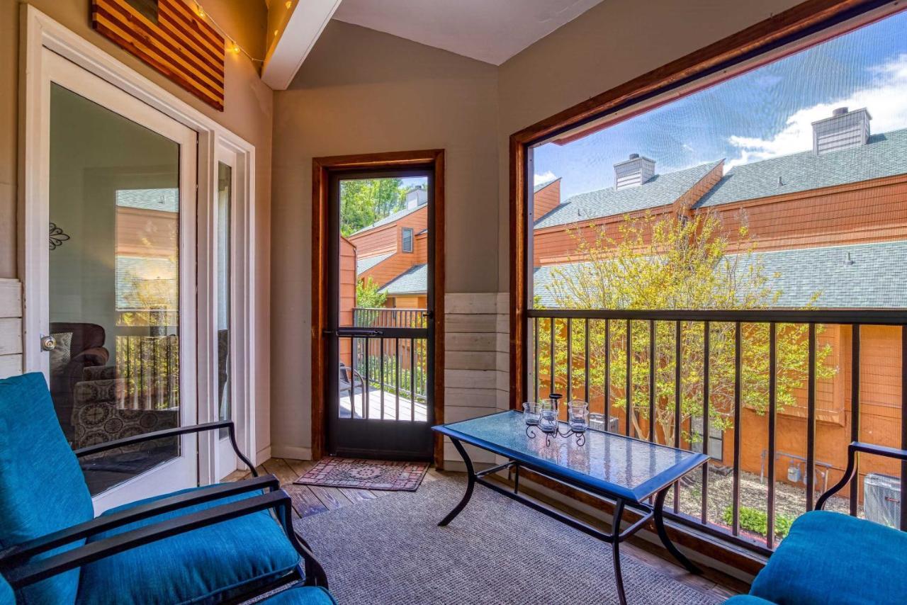 Gatlinburg Mountain Townhome With Pool Access! エクステリア 写真
