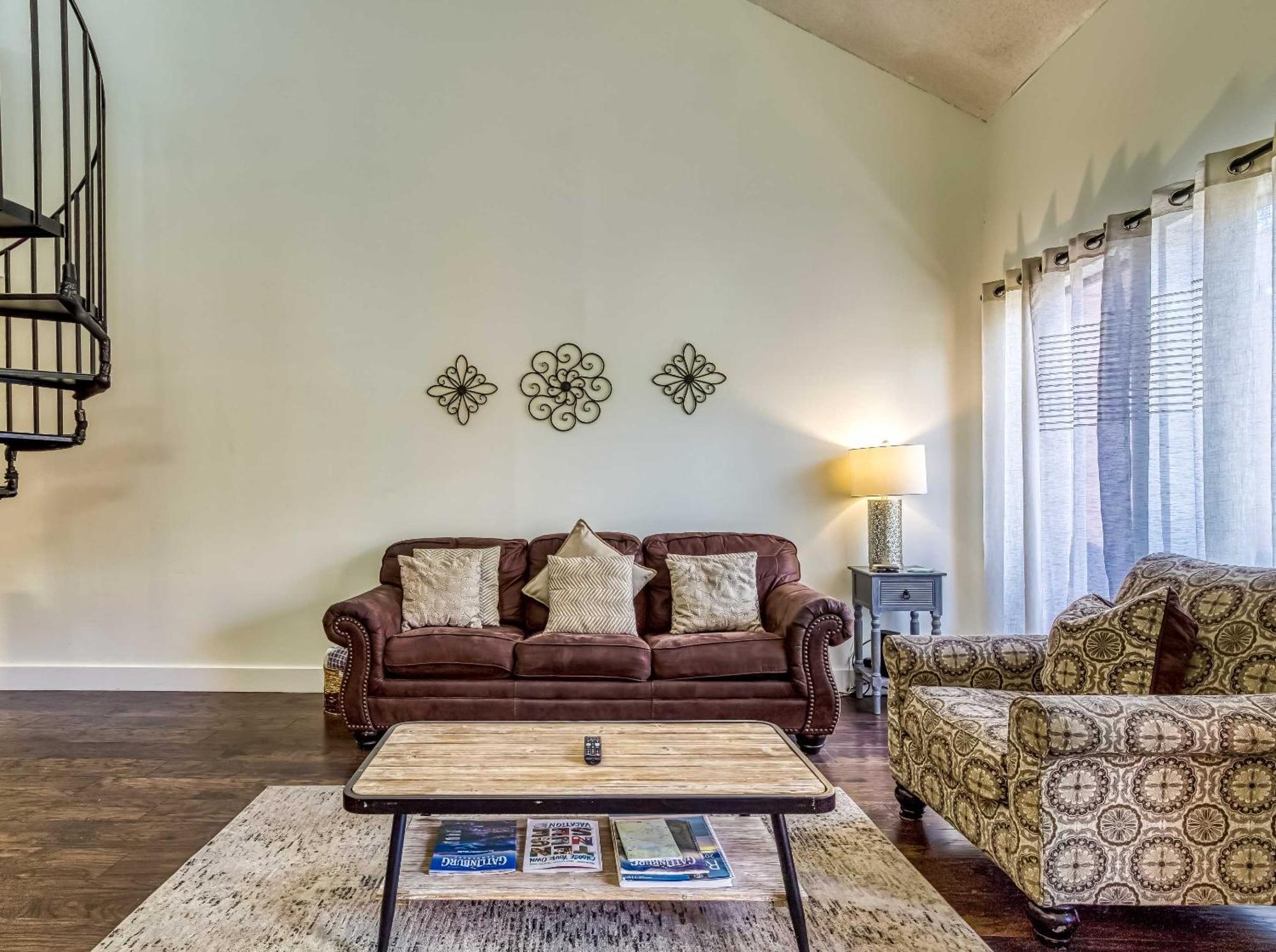 Gatlinburg Mountain Townhome With Pool Access! エクステリア 写真