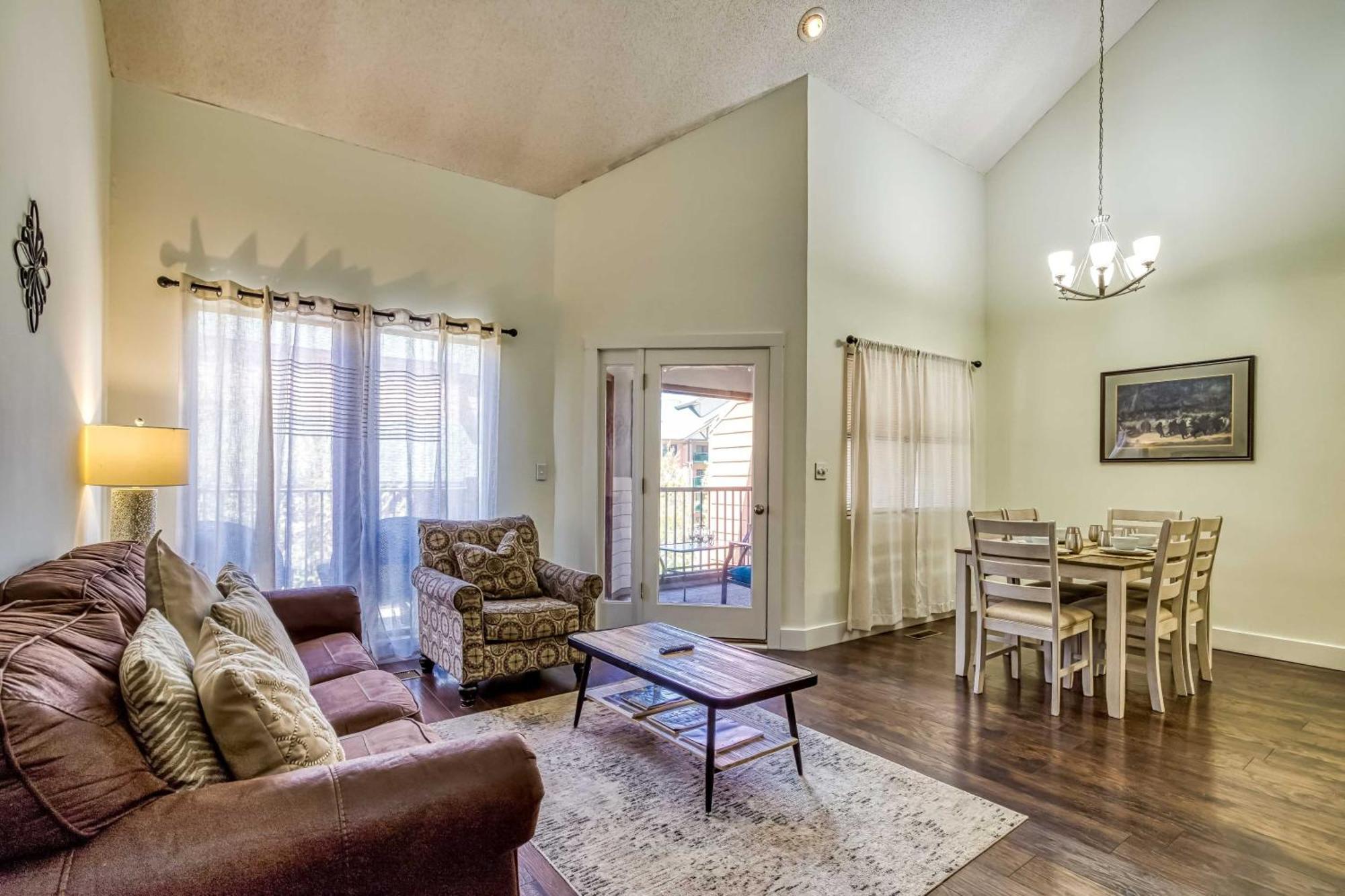 Gatlinburg Mountain Townhome With Pool Access! エクステリア 写真